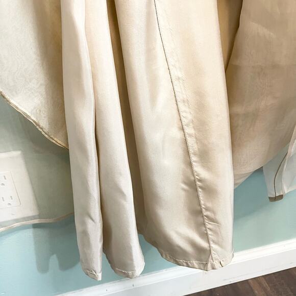 Carolina Herrera Razooks Champagne Lined 100% Silk V Neck Long Sleeve Gown Small - Picture 16 of 16